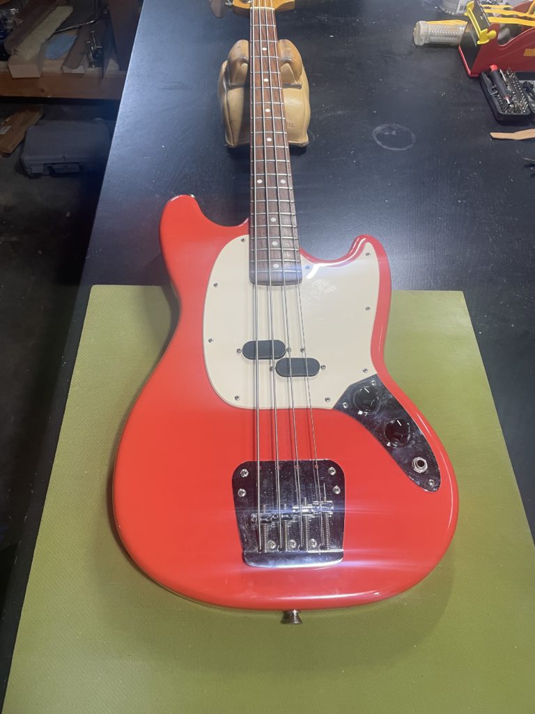 Mustang bass thumb rest discount